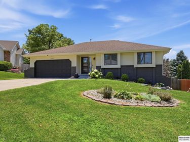 13954 Arbor Circle, Omaha, NE 68144