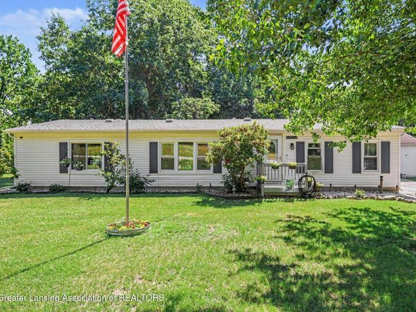 8995 River Park Road, Jackson, MI 49201