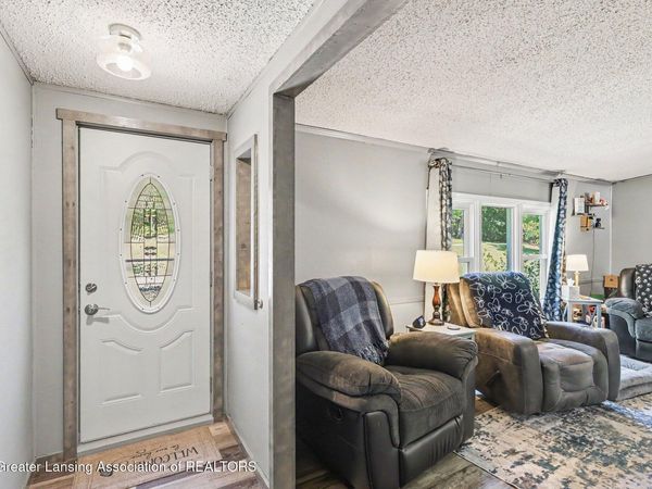 8995 River Park Road, Jackson, MI 49201