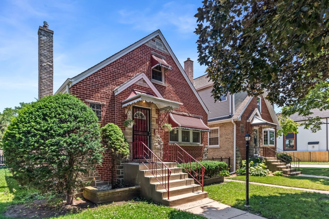 5405 N Melvina Avenue, Chicago, IL 60630 Main Photo