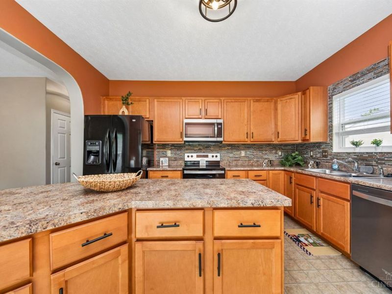 3864 Golden Meadow Court, Batavia Twp, OH 45102 Photo 14