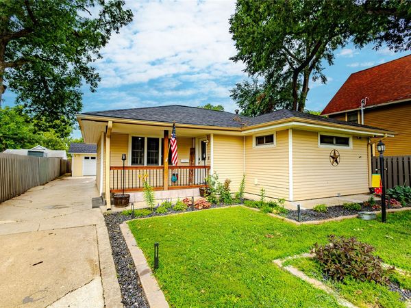 1918 9th Street, Des Moines, IA 50314