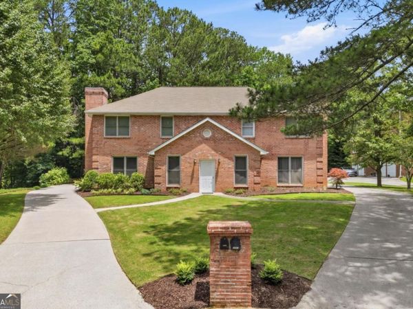 8865 Carroll Manor Drive, Sandy Springs, GA 30350