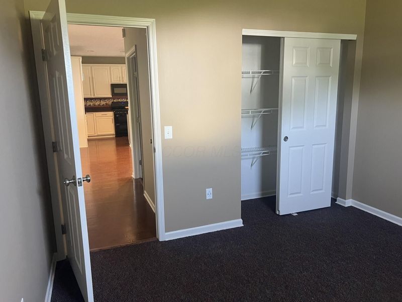 993 Governors , Lancaster, OH 43130 Photo 14