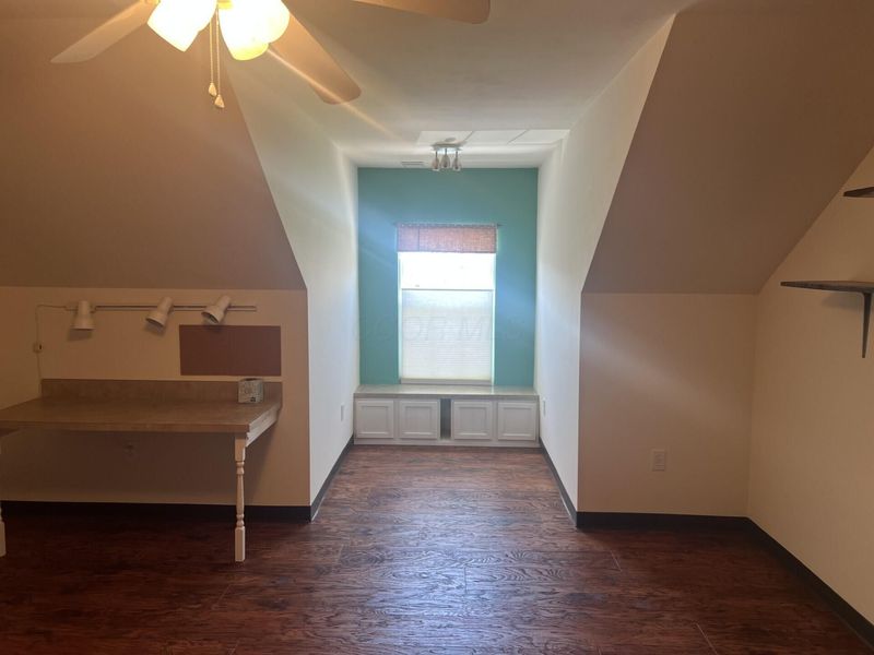 993 Governors , Lancaster, OH 43130 Photo 21