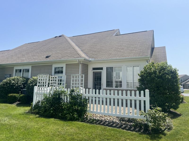 993 Governors , Lancaster, OH 43130 Photo 5