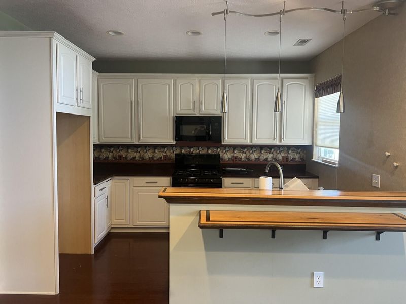 993 Governors , Lancaster, OH 43130 Photo 7
