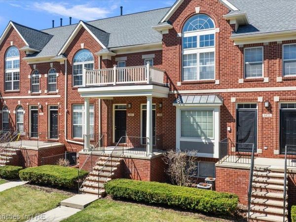 1466 Ashford Court, Troy, Mi 48084