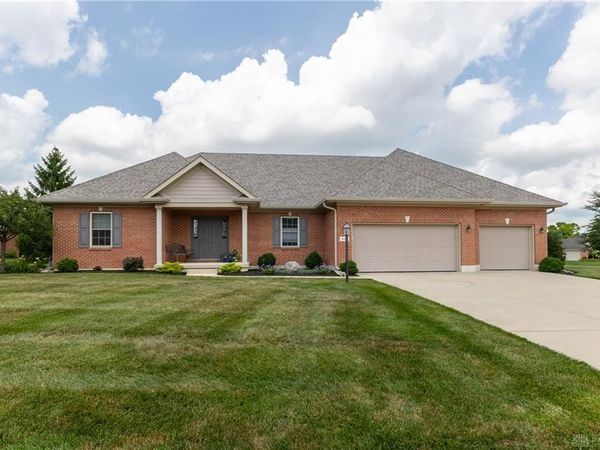 801 Hawk Avenue, Tipp City, OH 45371