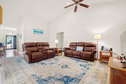 912 Daresbury Ln.  photo 4