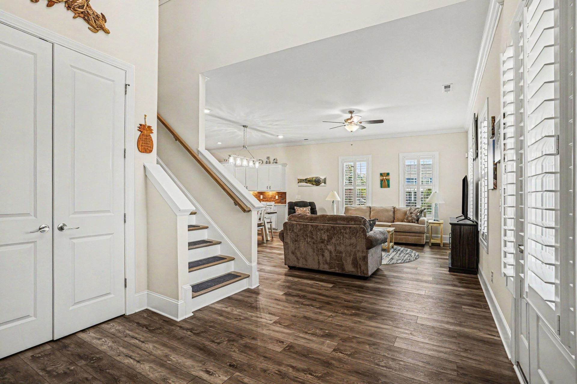 1201 James Island Ave. Photo 2