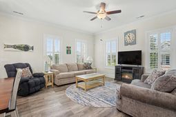 1201 James Island Ave. photo 4