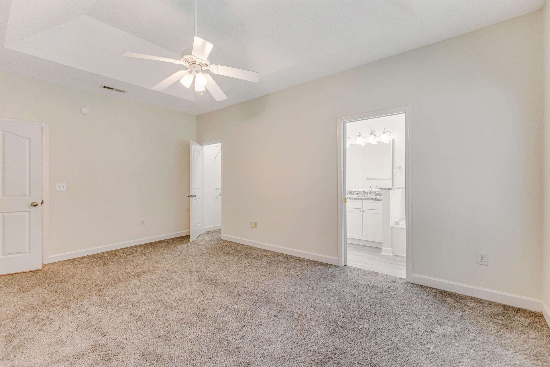267 Sienna Dr. Photo 18