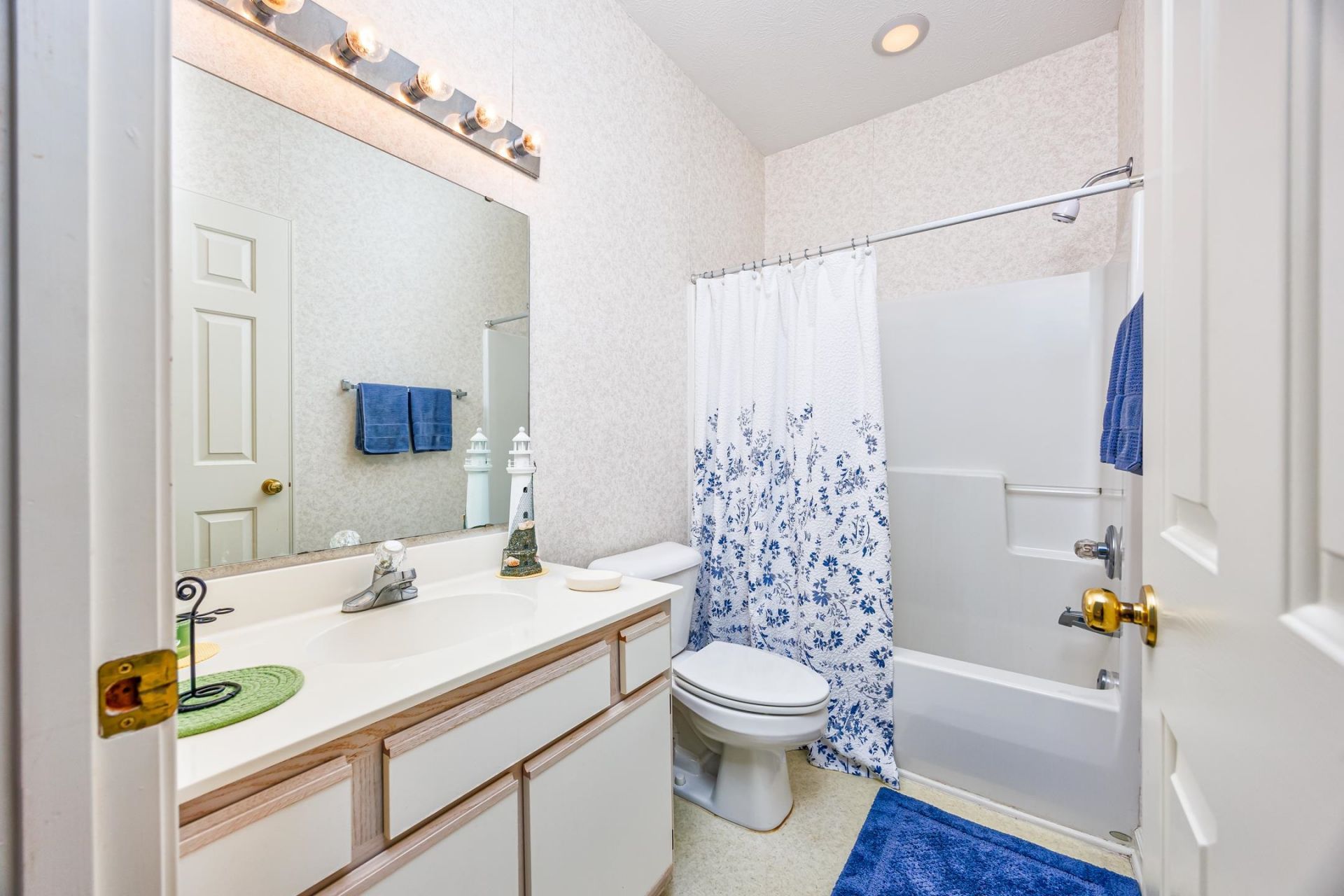 504 River Oaks Dr. Photo 17