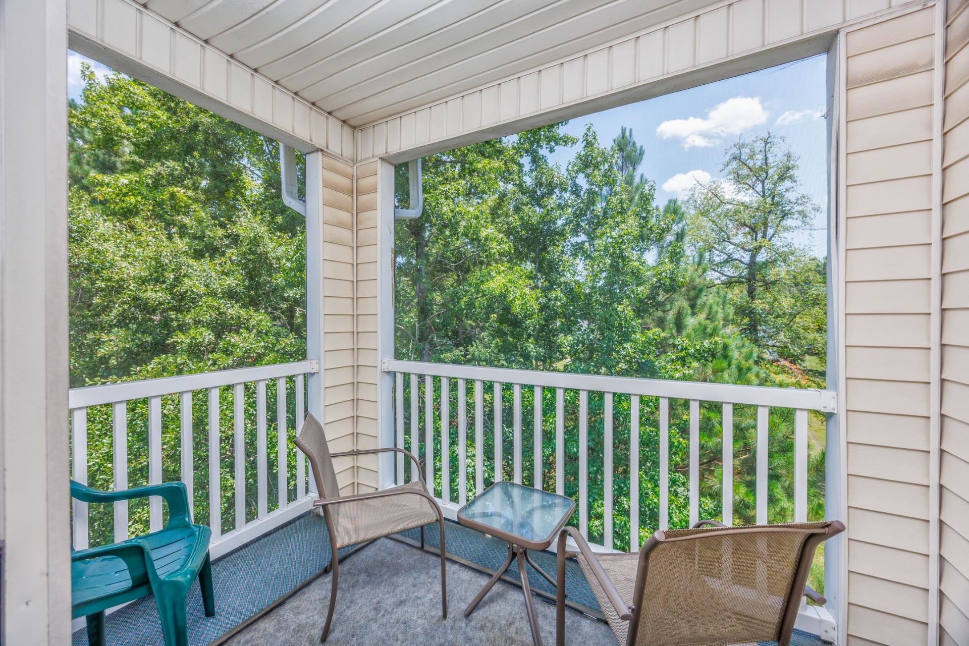 504 River Oaks Dr. Photo 22
