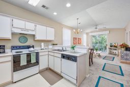 504 River Oaks Dr. photo 4