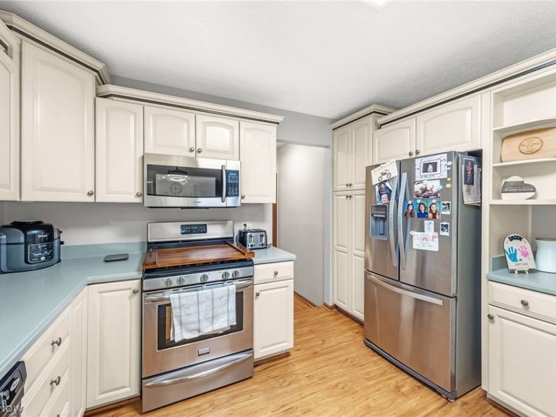 16097 N Laguardia Parkway, Strongsville, OH 44136 Photo 8