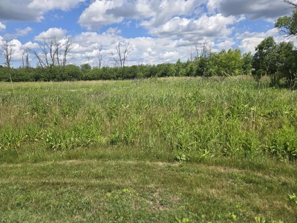 W177N7299 RAW AMBER COURT, Menomonee Falls, WI 53051