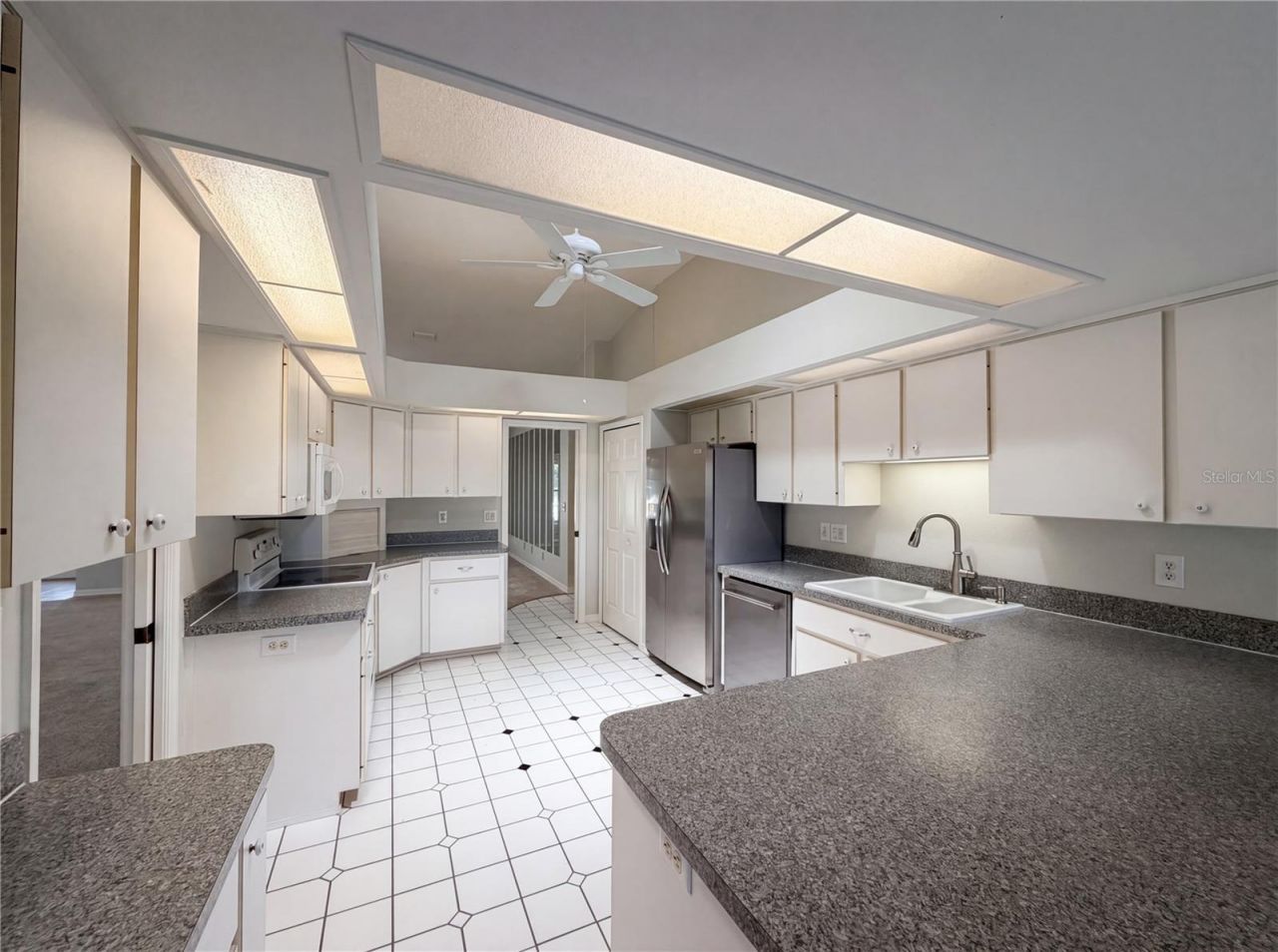27305 Racquet Circle , Leesburg, FL 34748 Photo