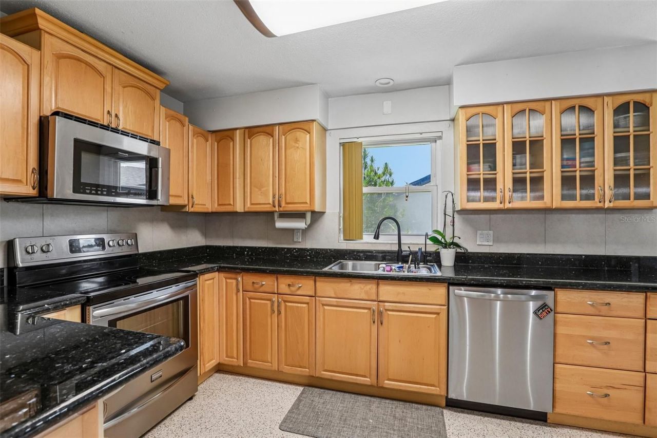 4411 55th Way N, Kenneth City, FL 33709 Photo