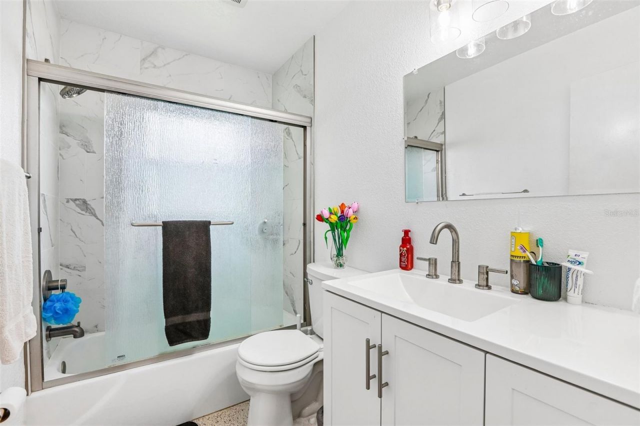4411 55th Way N, Kenneth City, FL 33709 Photo