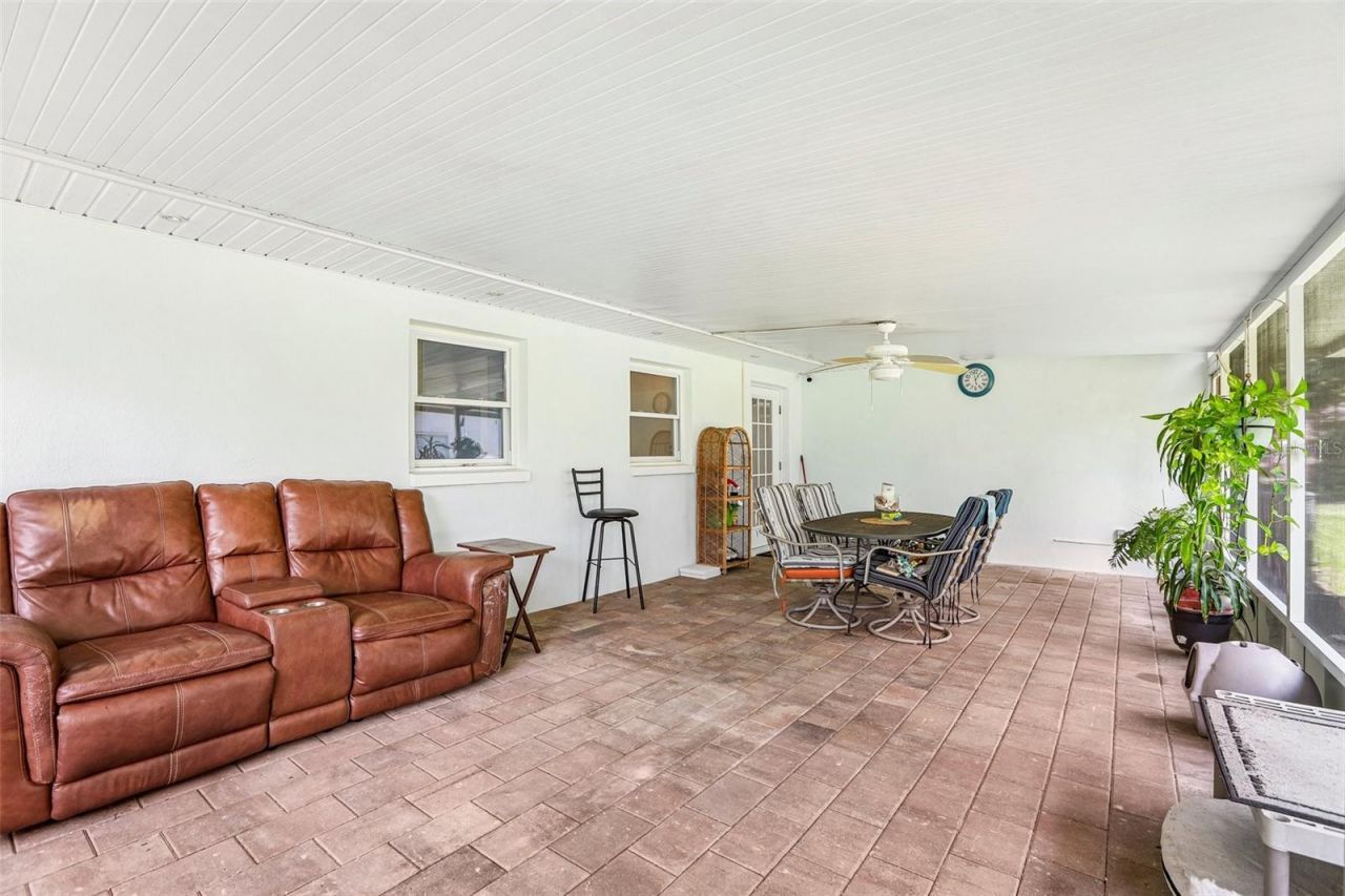 4411 55th Way N, Kenneth City, FL 33709 Photo