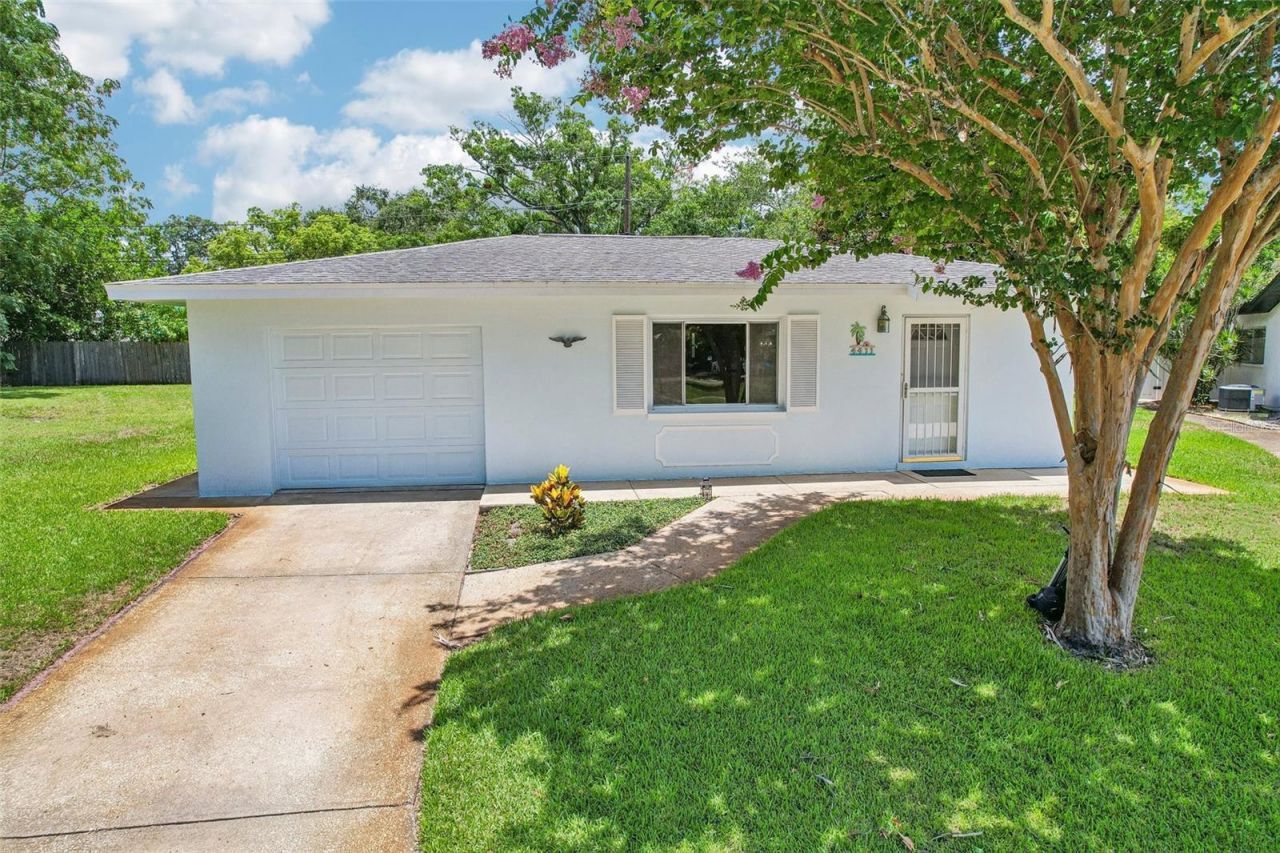 4411 55th Way N, Kenneth City, FL 33709 Photo