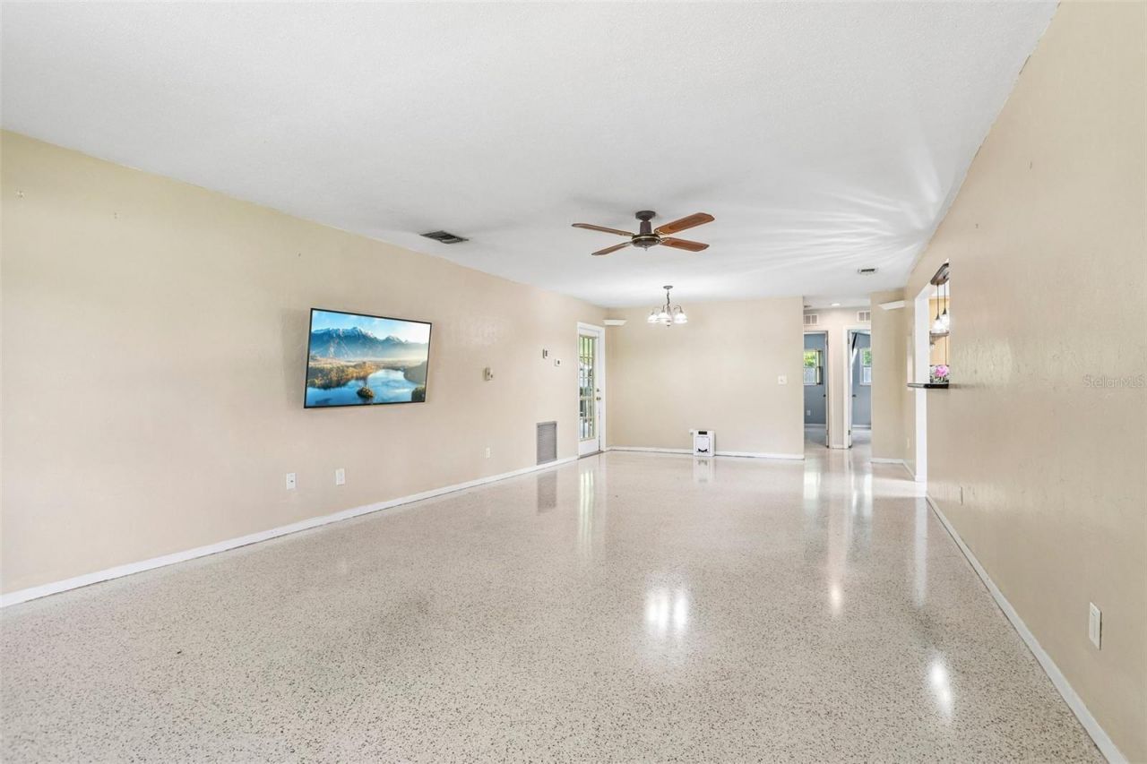 4411 55th Way N, Kenneth City, FL 33709 Photo