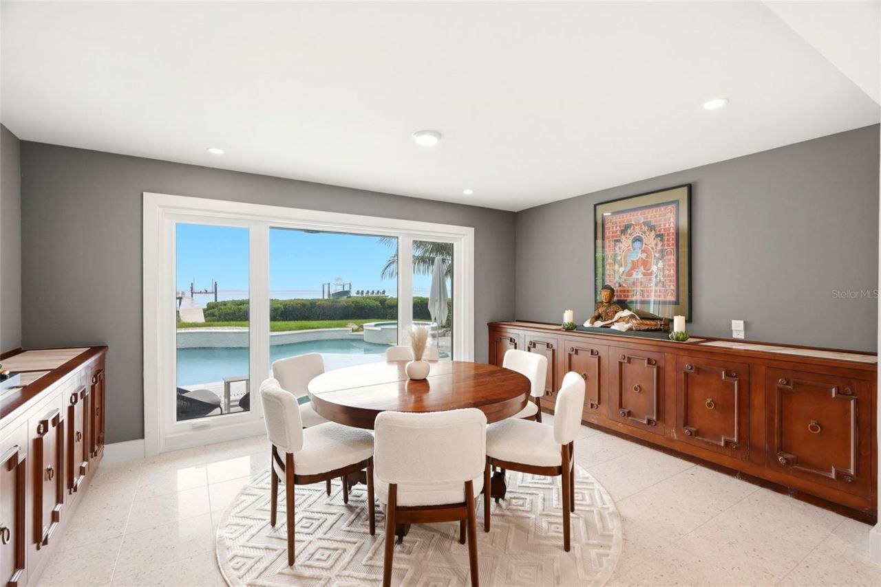 1200 Friendly Way S, Saint Petersburg, FL 33705 Photo