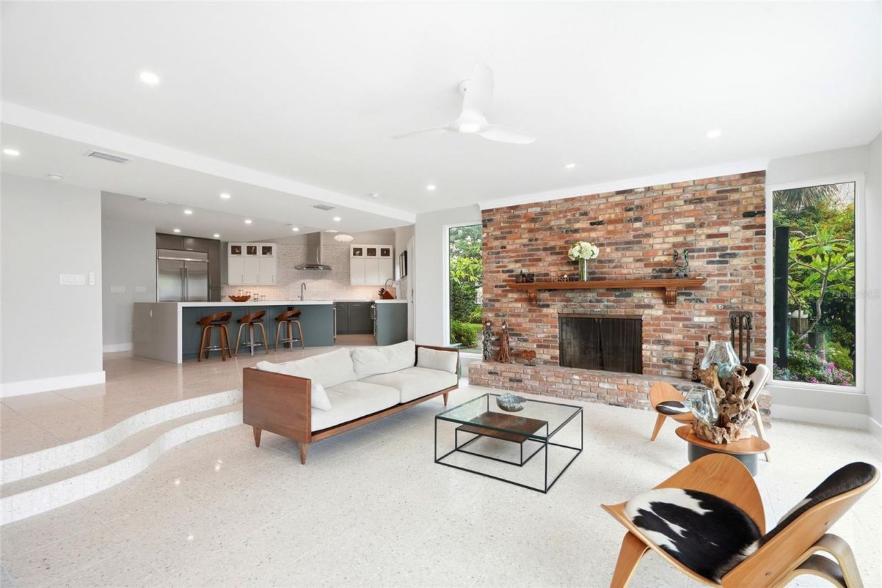 1200 Friendly Way S, Saint Petersburg, FL 33705 Photo