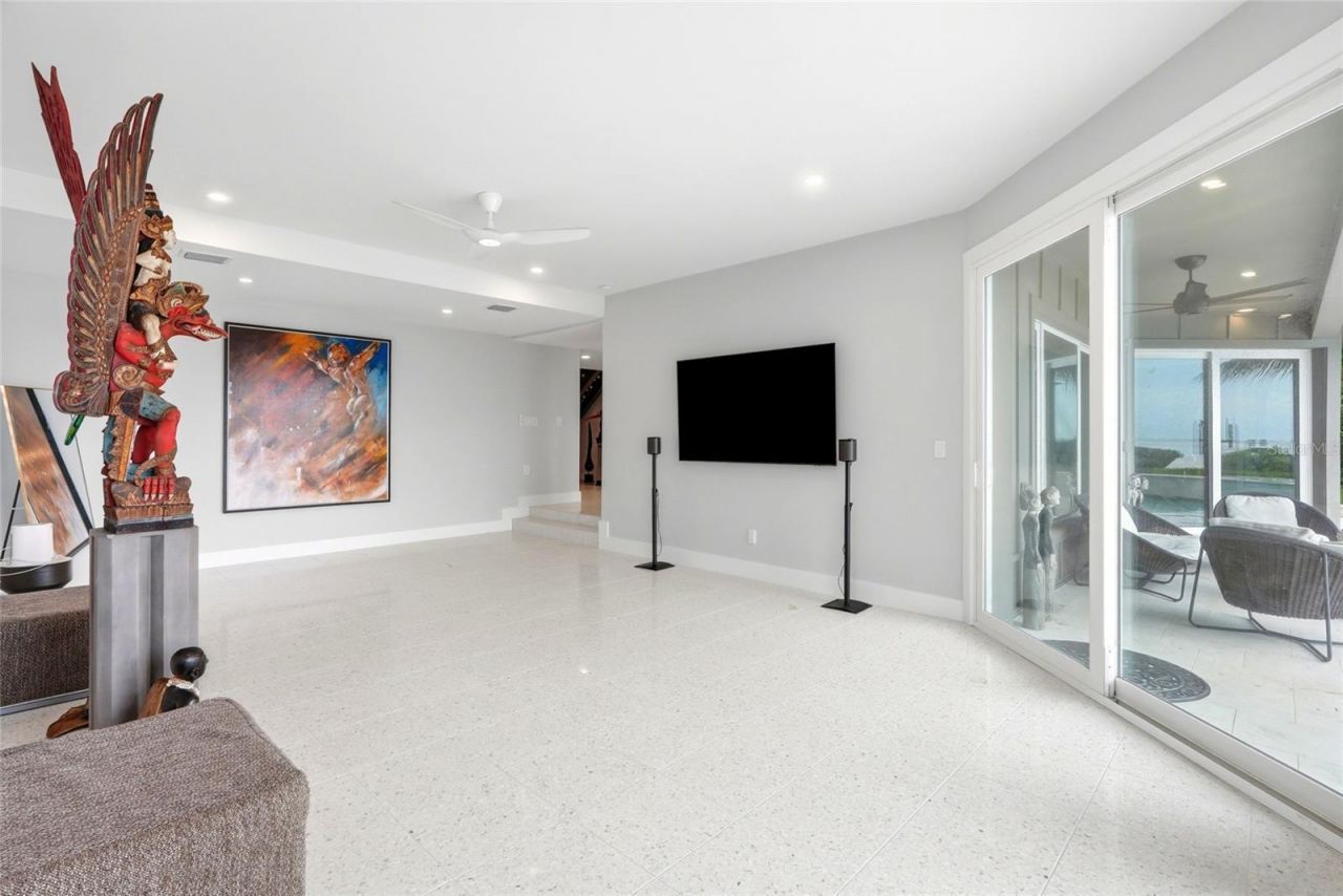 1200 Friendly Way S, Saint Petersburg, FL 33705 Photo
