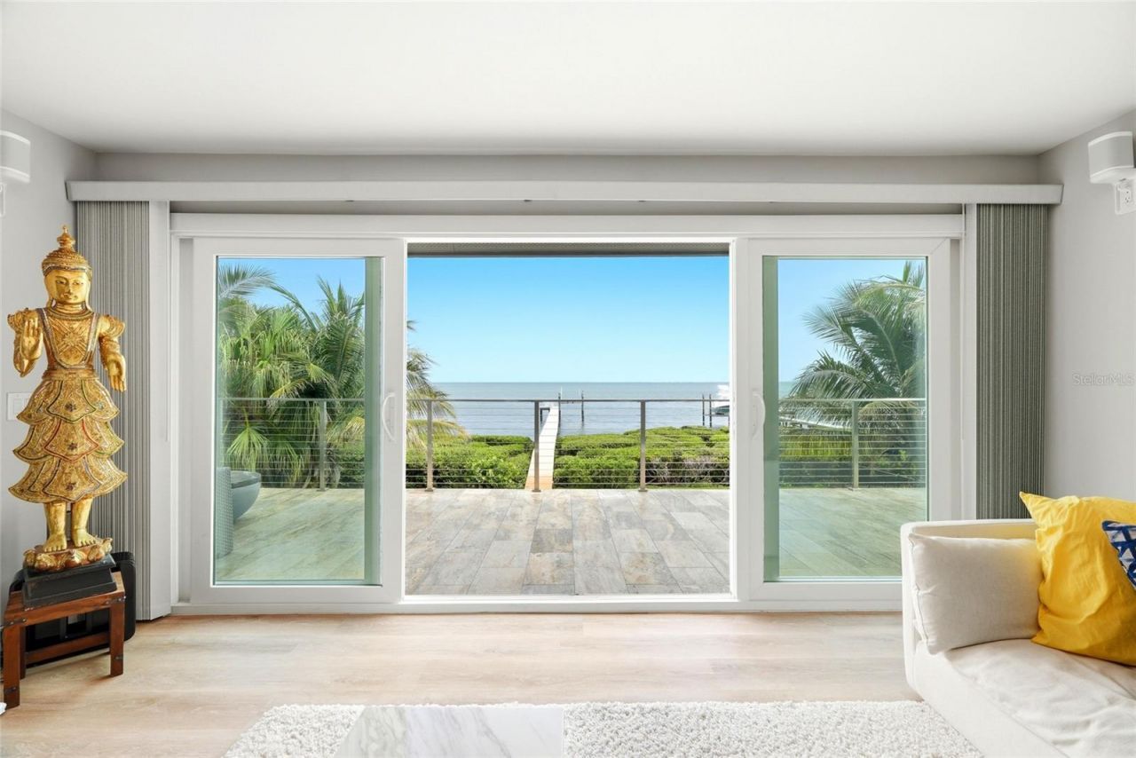 1200 Friendly Way S, Saint Petersburg, FL 33705 Photo
