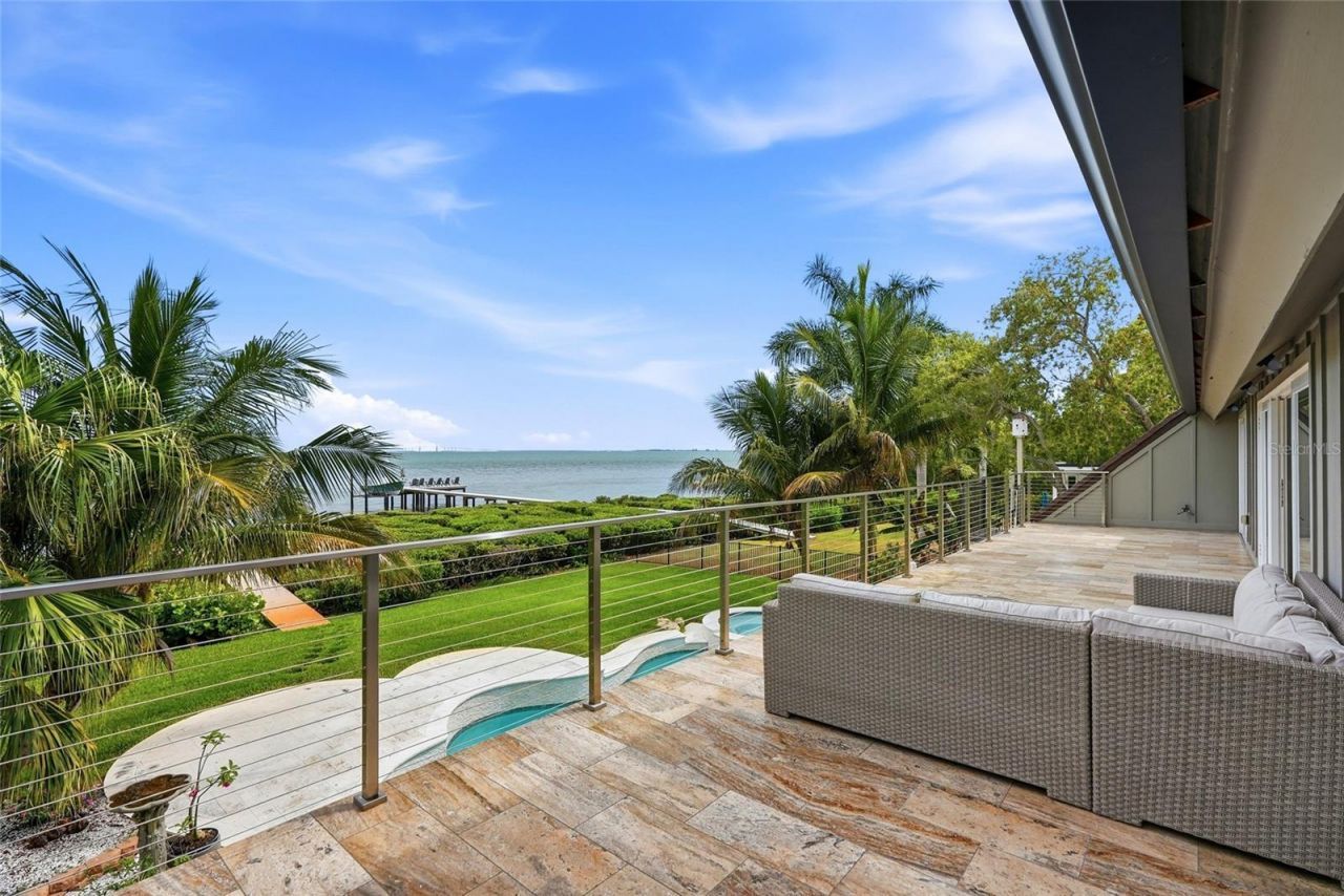 1200 Friendly Way S, Saint Petersburg, FL 33705 Photo