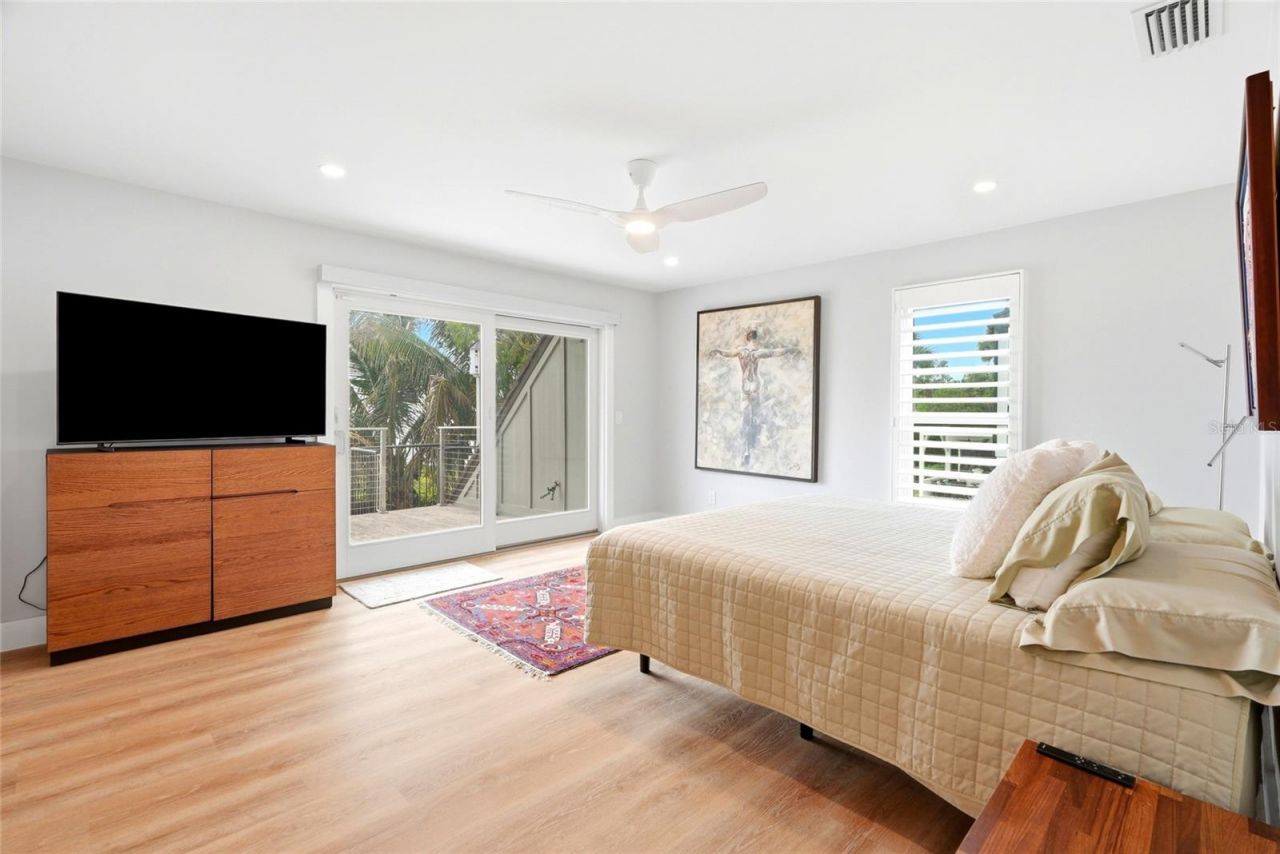 1200 Friendly Way S, Saint Petersburg, FL 33705 Photo