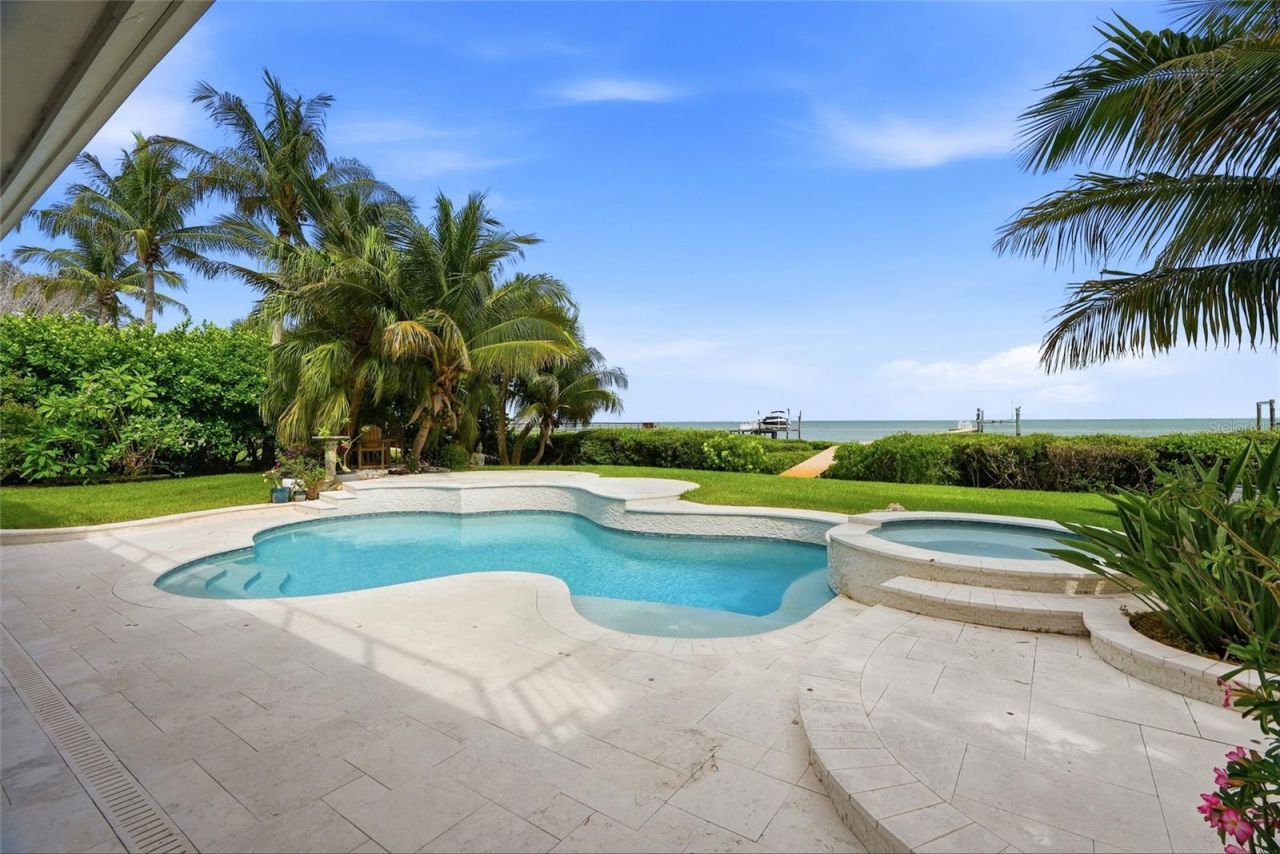 1200 Friendly Way S, Saint Petersburg, FL 33705 Photo