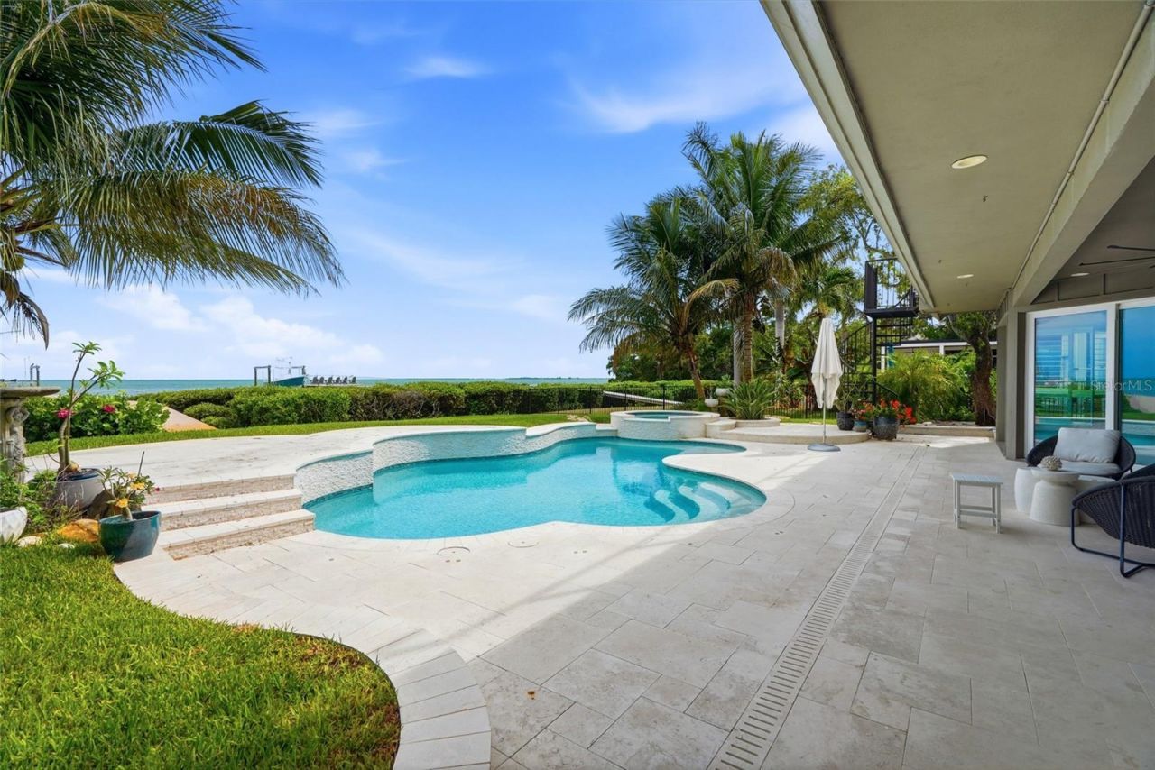 1200 Friendly Way S, Saint Petersburg, FL 33705 Photo