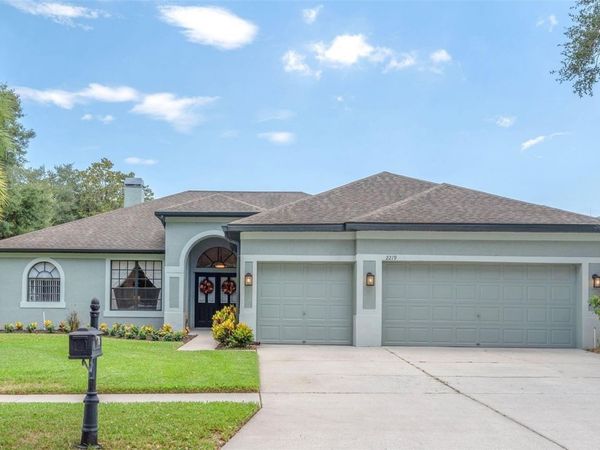 2219 LONGMORE CIRCLE , VALRICO, FL 33596