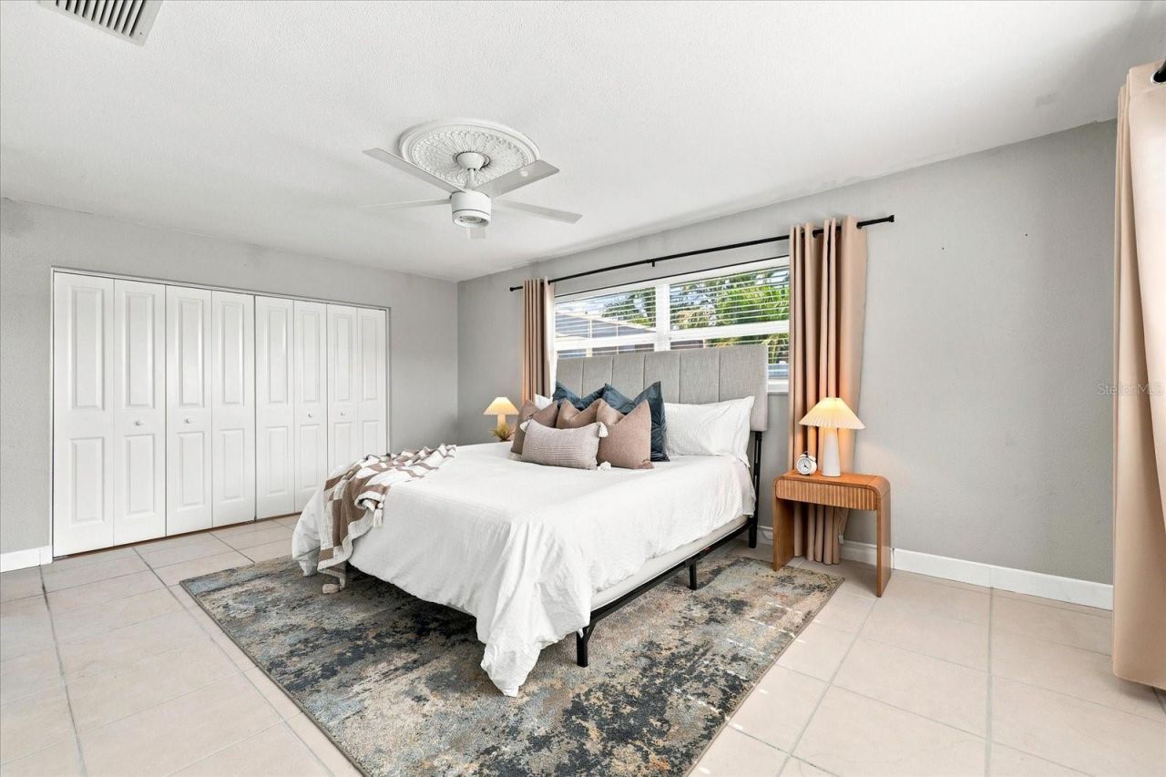 1354 62nd Avenue S, Saint Petersburg, FL 33705 Photo