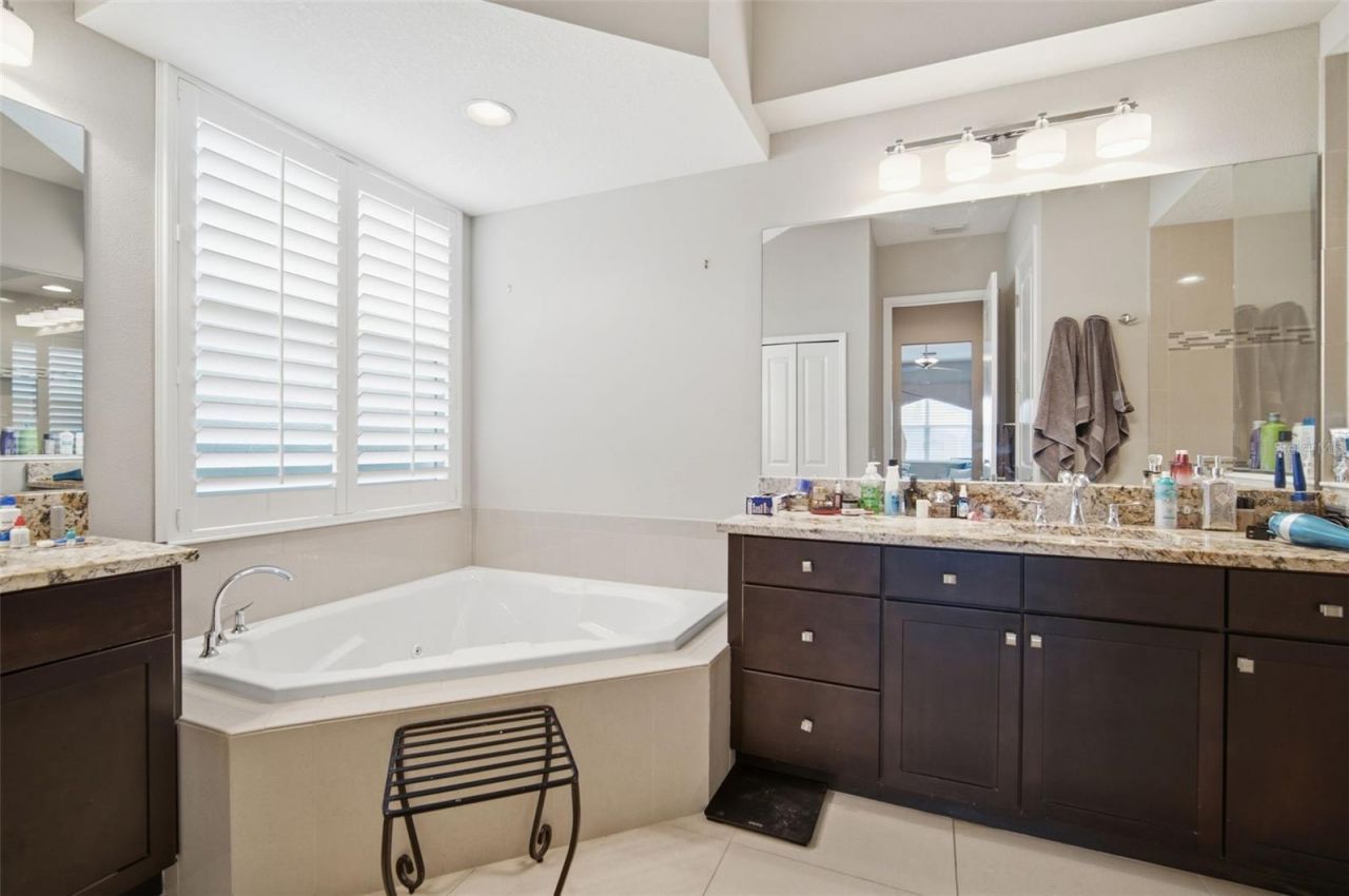 621 Regatta Way, Bradenton, FL 34208 Photo