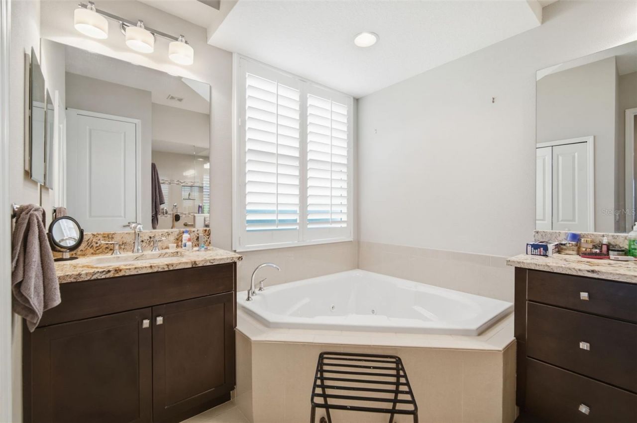621 Regatta Way, Bradenton, FL 34208 Photo