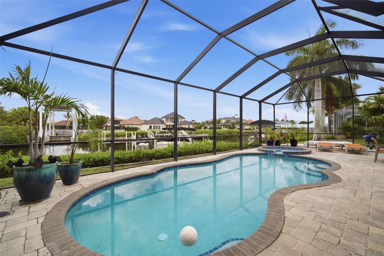 621 Regatta Way, Bradenton, FL 34208 Photo