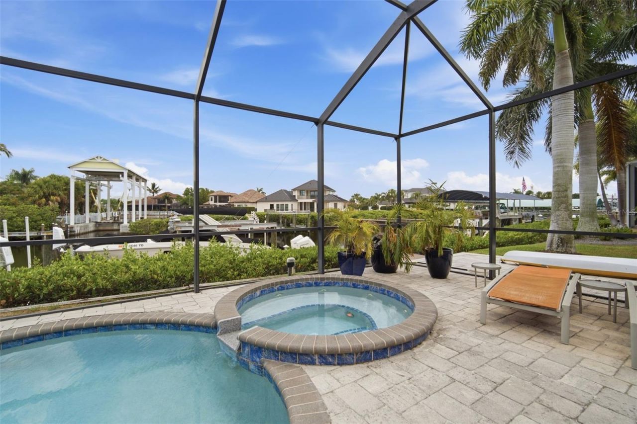 621 Regatta Way, Bradenton, FL 34208 Photo