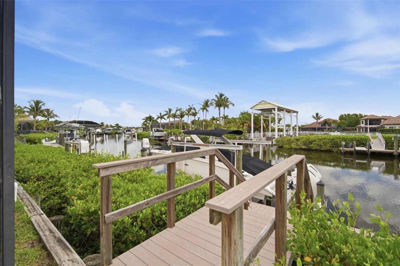 621 Regatta Way, Bradenton, FL 34208 Photo