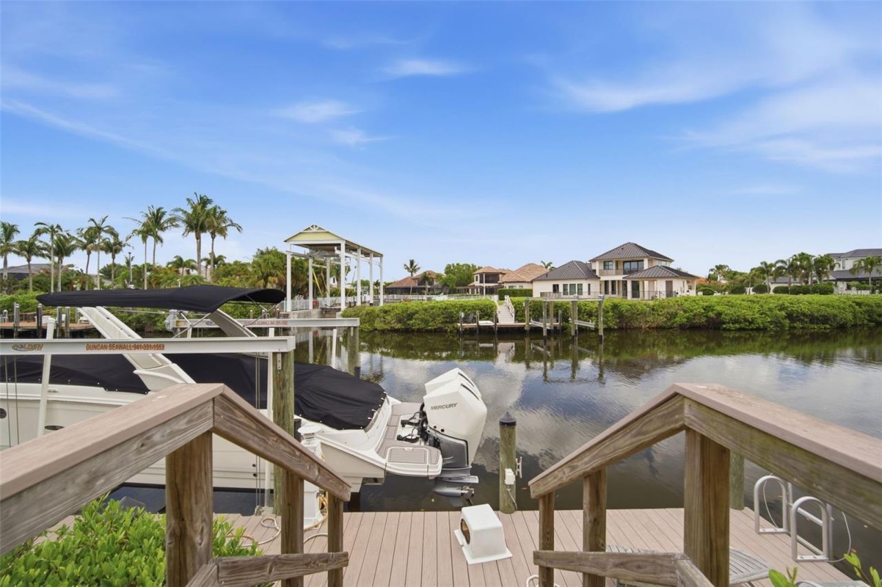 621 Regatta Way, Bradenton, FL 34208 Photo