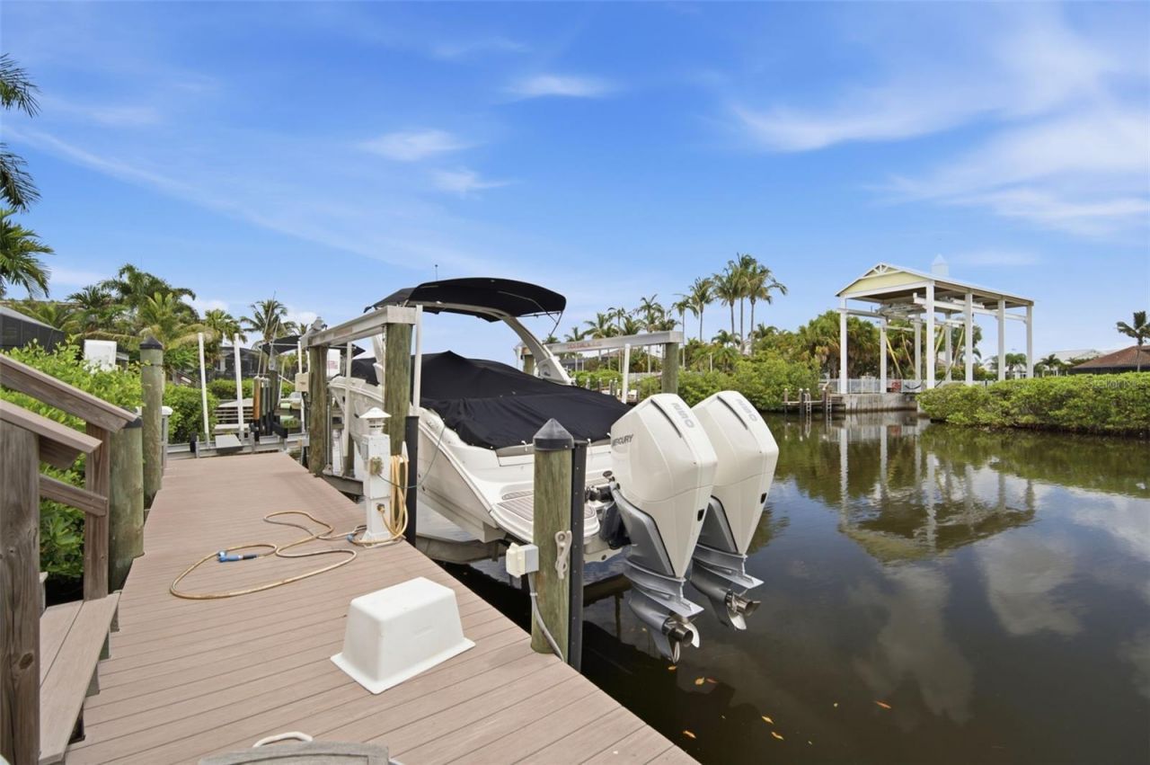621 Regatta Way, Bradenton, FL 34208 Photo