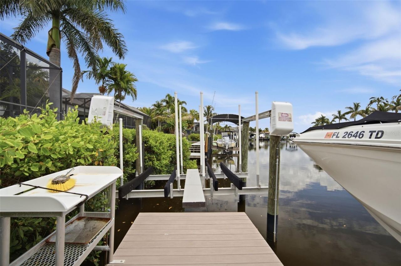 621 Regatta Way, Bradenton, FL 34208 Photo