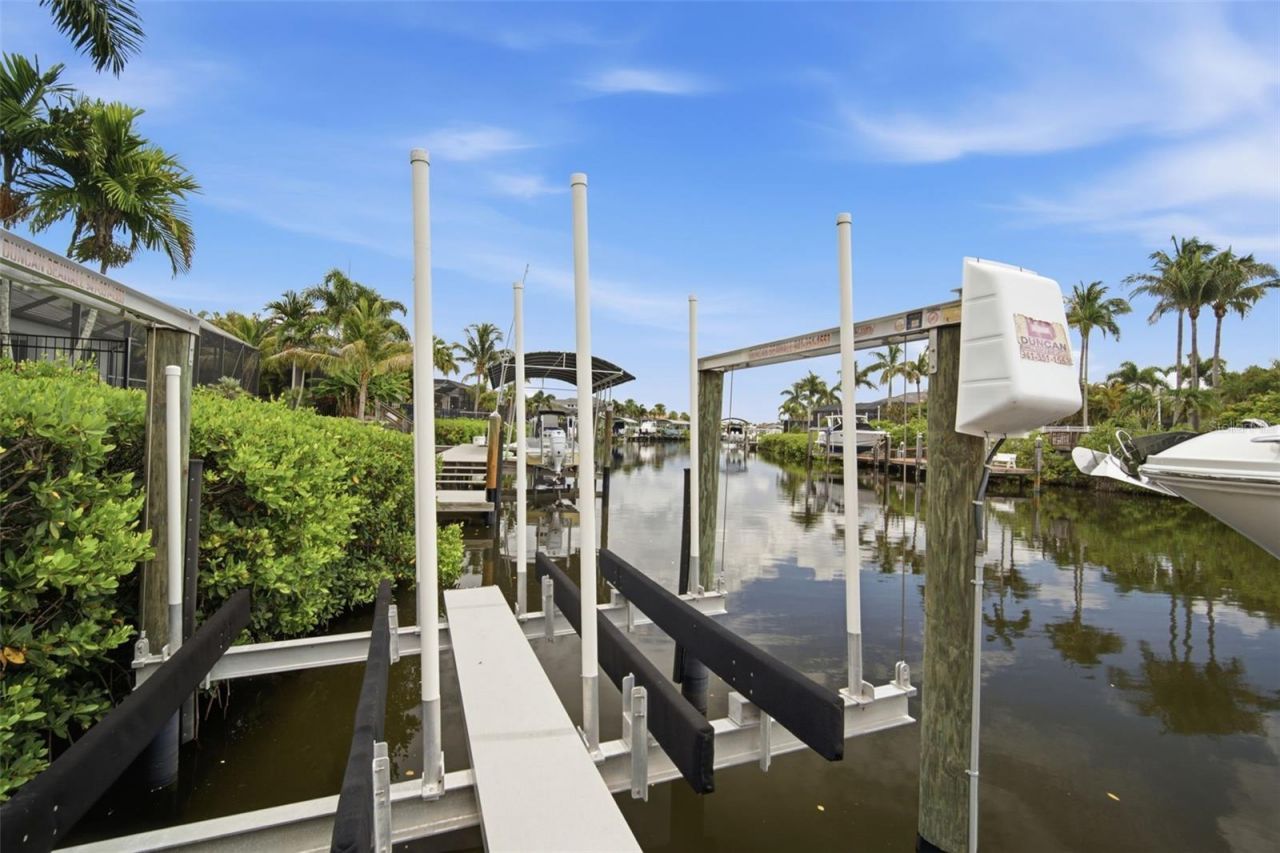 621 Regatta Way, Bradenton, FL 34208 Photo