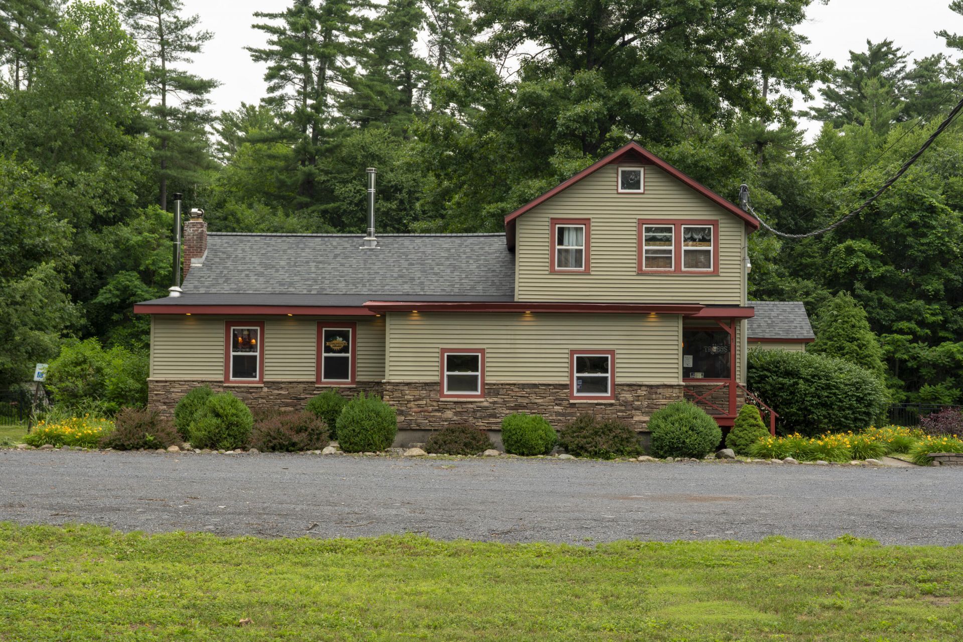 910 Rock City Road, Ballston Spa, NY 12020 Main Photo