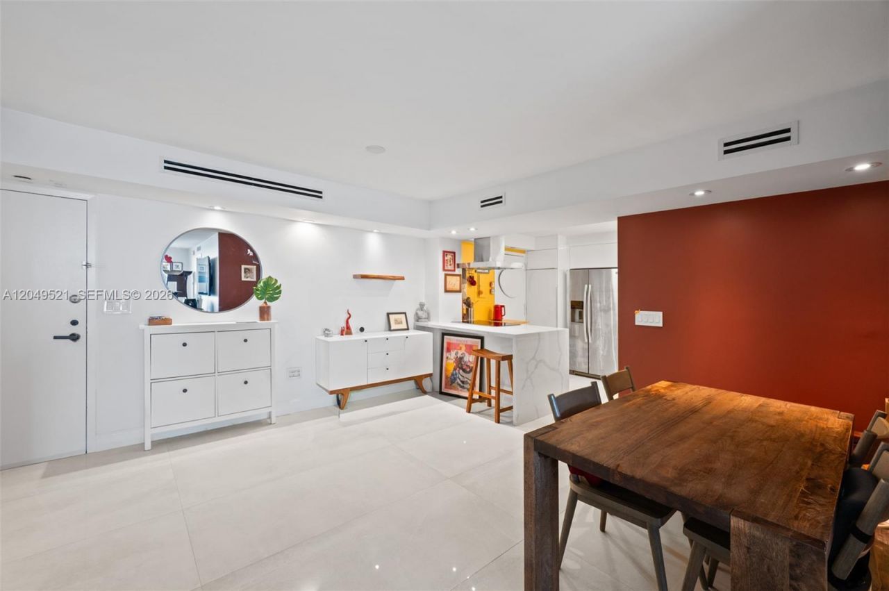 2333 Brickell Ave , Unit 1909, Miami, FL 33129 Photo