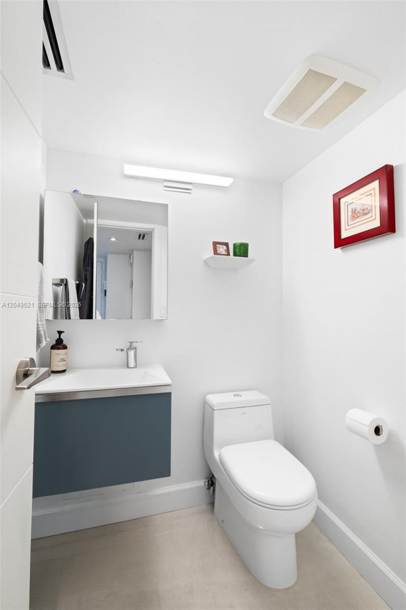 2333 Brickell Ave, Unit 1909, Miami, FL 33129 Photo